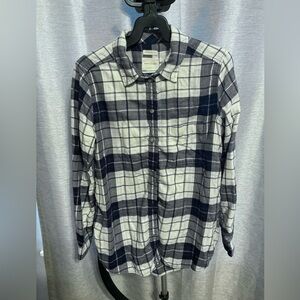 American Eagle Plaid Button-Up | Soft Flannel Feel | Size M
